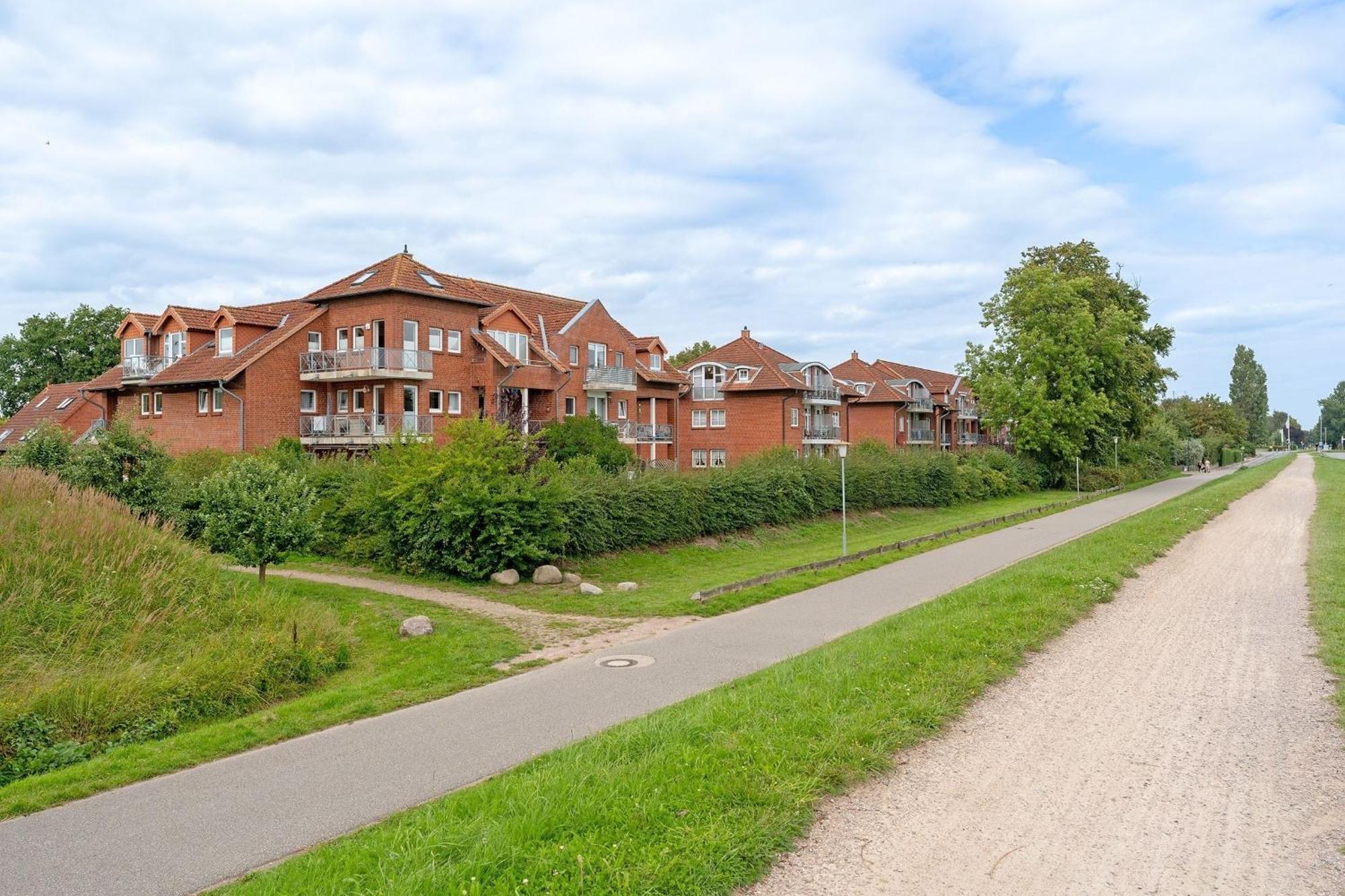 Ferienwohnung Ostseebutt Mit Terrasse Im Kaiserhof 2 Kellenhusen Luaran gambar